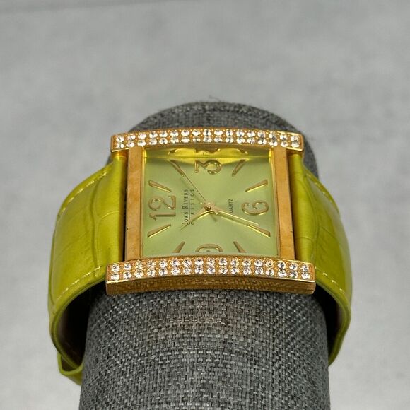 Joan Rivers Watch Womens 39mm Pave Bezel Green Embossed Band Quartz New Battery - Picture 2 of 11
